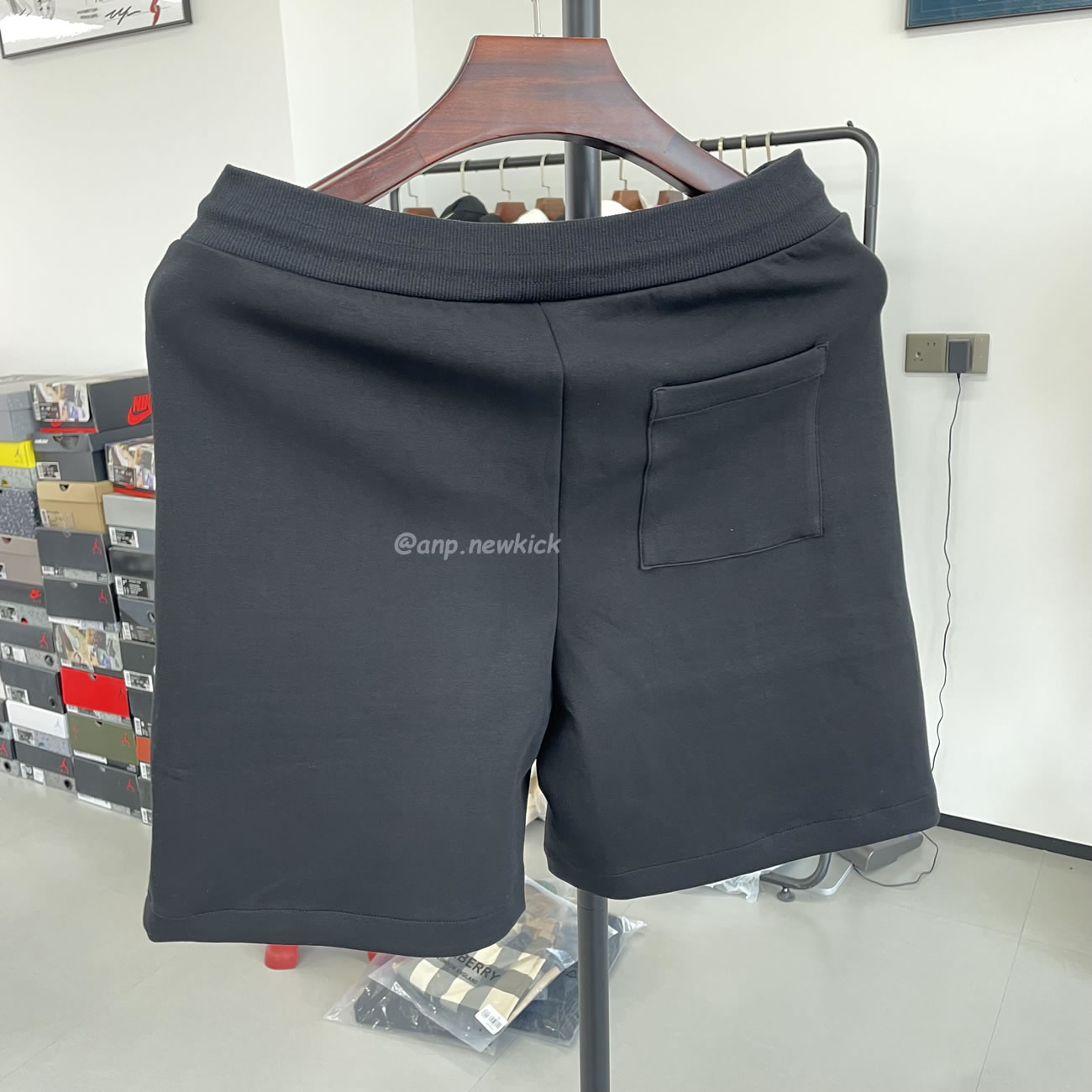 Louis Vuitton Embroidered Jersey Shorts (14) - newkick.vip